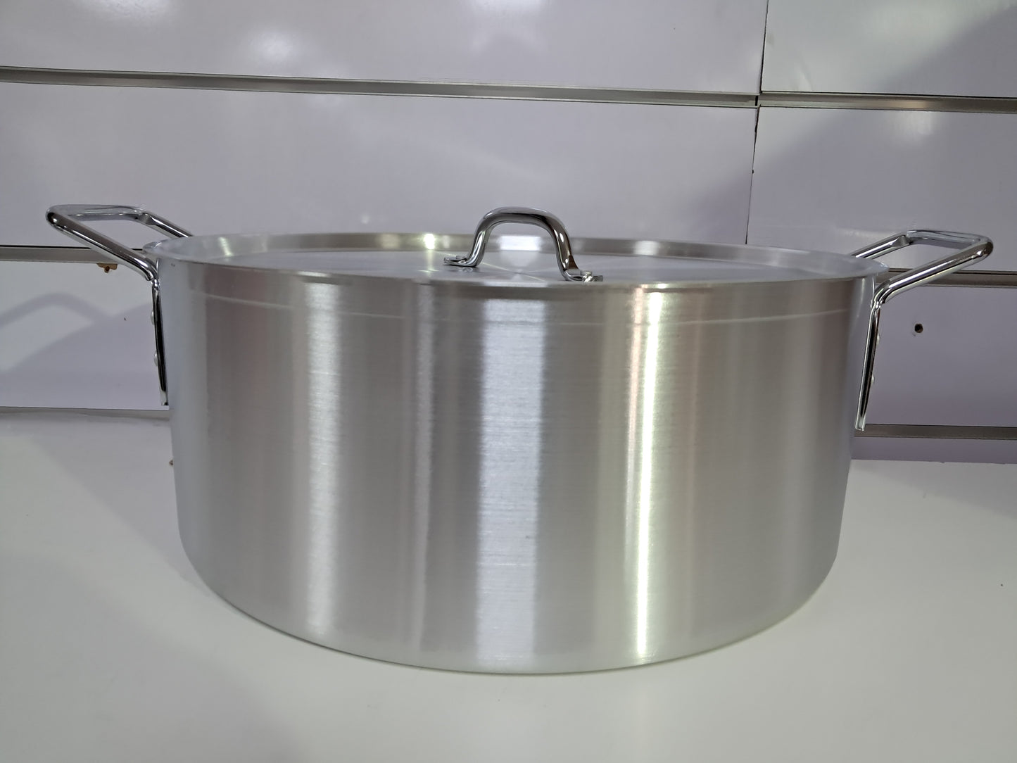 Ollas de Aluminio Alta Capacidad – Cocina Profesional